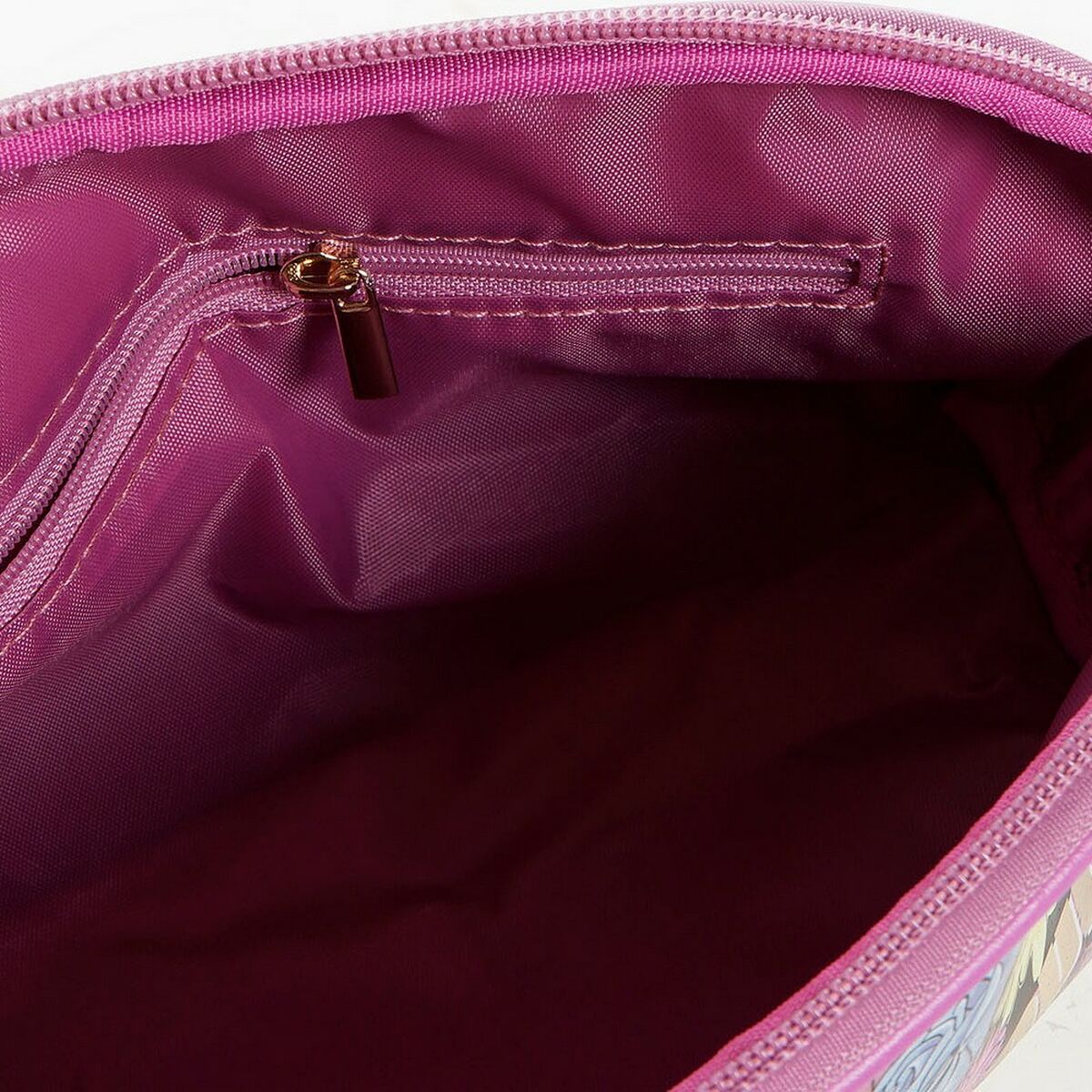 V10HEC0557EC90438AC2E2E577E4F0A06AB1R4960841P3